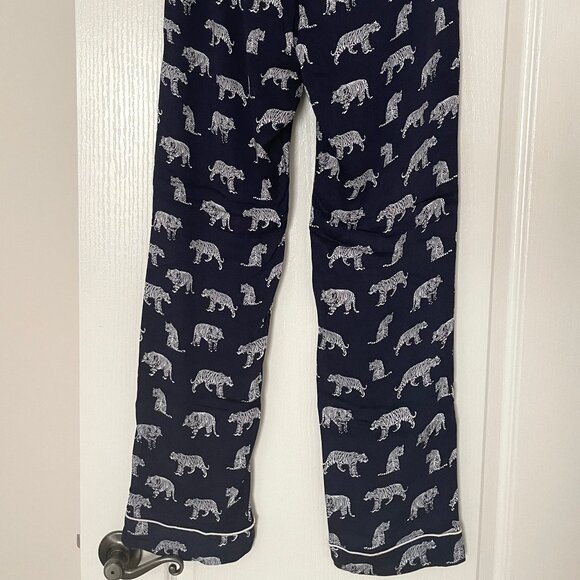 NWOT Splendid Tiger PJ Set Size Small - Picture 8 of 12